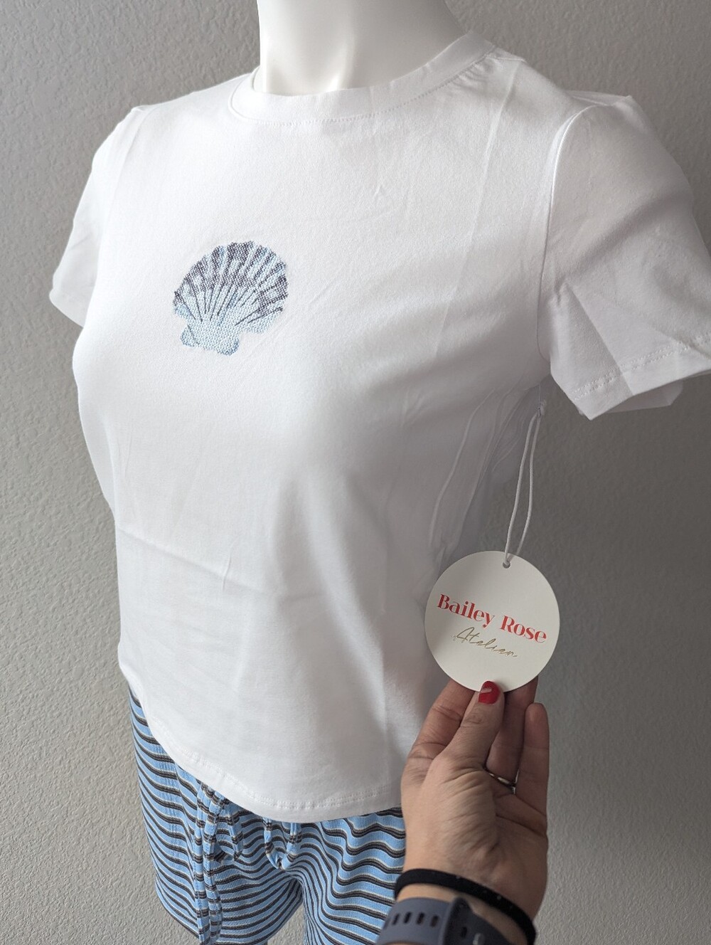 Bailey Rose Embroidered Sea Shell T-Shirt - Picture 5 of 8